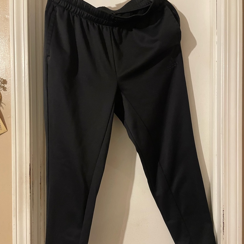 Women’s Addidas joggers medium